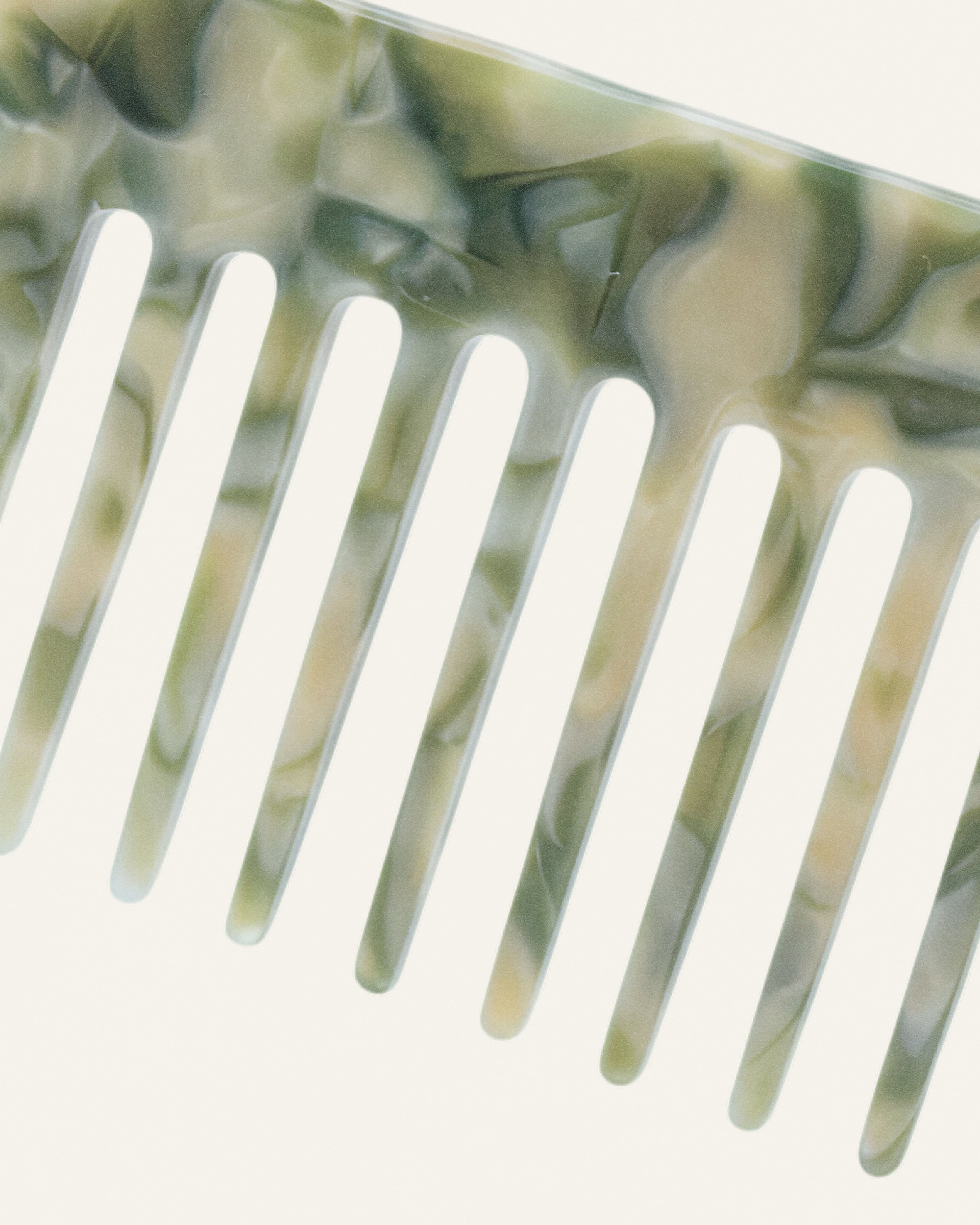 THE XIRU COMB No. 01 xirubeauty